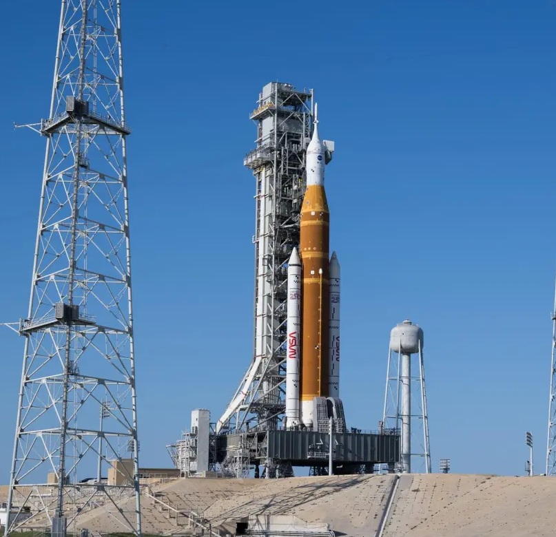 NASA Artemis II Moon Mission